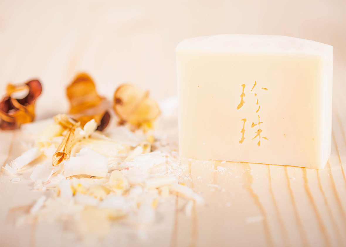 珍珠粉潔膚皂  Perl powder soap bar 珍珠粉洁肤皂